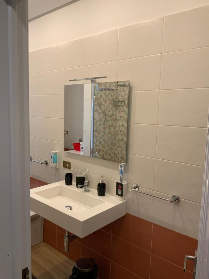 Central Station And City Rooms Link "13 Apartment" Amalfi Coast , Σαλέρνο Εξωτερικό φωτογραφία