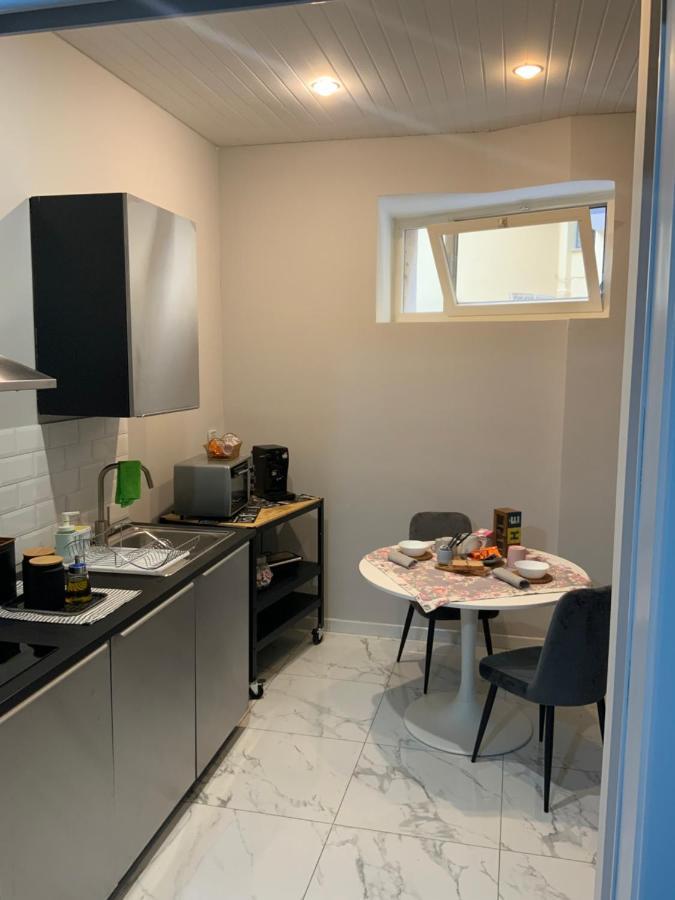 Central Station And City Rooms Link "13 Apartment" Amalfi Coast , Σαλέρνο Εξωτερικό φωτογραφία