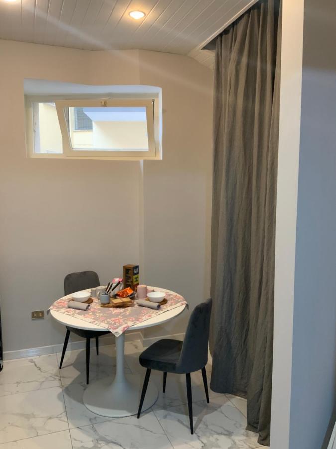 Central Station And City Rooms Link "13 Apartment" Amalfi Coast , Σαλέρνο Εξωτερικό φωτογραφία